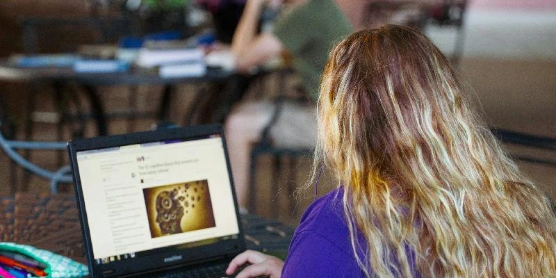 Que Faire Après un BTS Bioanalyses en Laboratoire de Contrôle ?